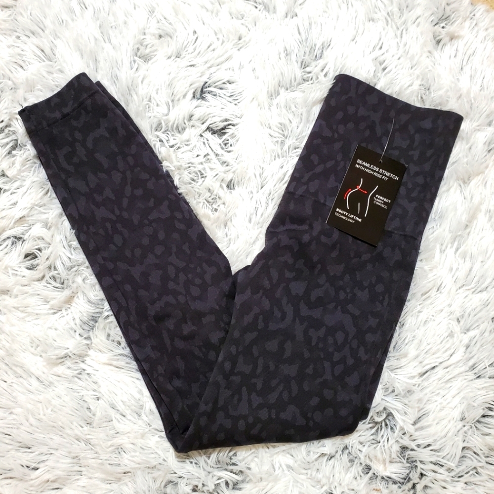 NEW Bagatelle Leopard Pring leggings size S